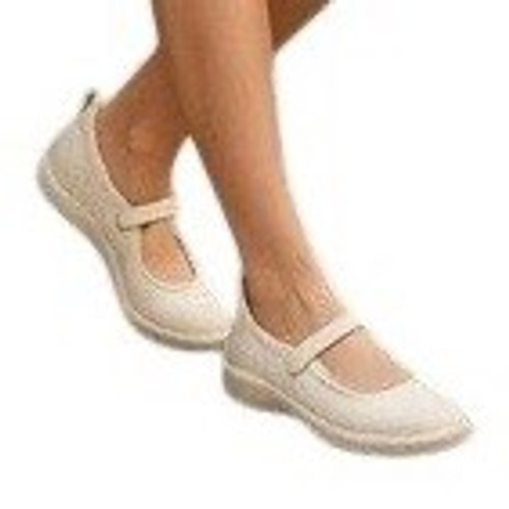 Jsport Women's Melody Cushioned Memory Foam Casual‎ Flat Shoes Cream Size 10 NWB